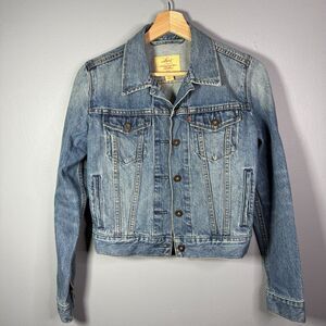 Levi's Women's Denim Trucker Jacket Blue Jean Jacket Original Button Up Size XS
